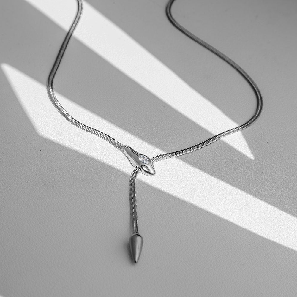 Collar ajustable de serpiente Medusa