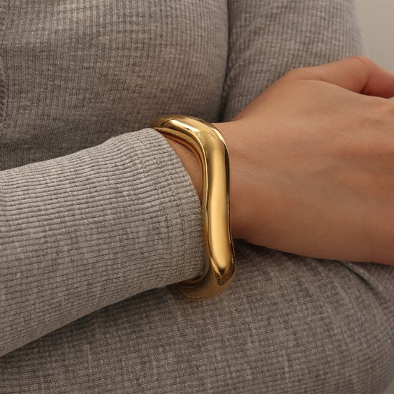 Pulsera elegante asimétrico dorada